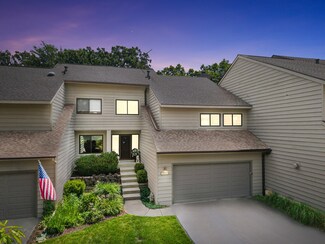 1541 Kirkwood Dr, Geneva, IL 60134