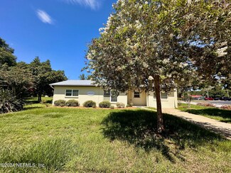419 N Prospect St, Crescent City, FL 32112