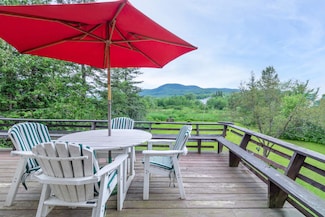92 Derby St, Island Pond, VT 05846