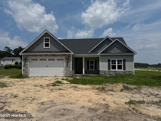 3803 Huntcliff Dr, La Grange, NC 28551