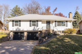 16124 Spring St, Omaha, NE 68130