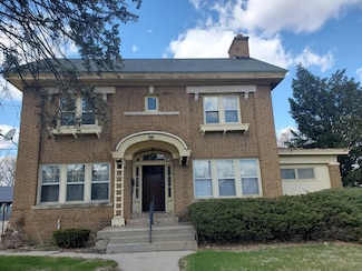 650 W Stephenson St, Freeport, IL 61032