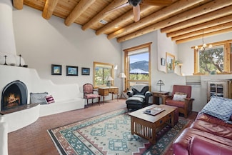 25 Aspen Rd, Placitas, NM 87043