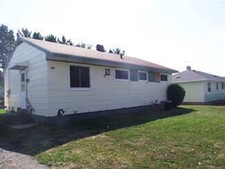 214 Fairfax Rd, Hoyt Lakes, MN 55750