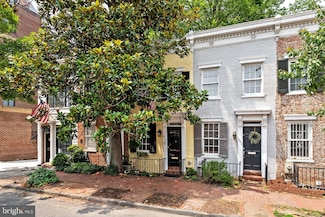 1020 29th St NW, Washington, DC 20007