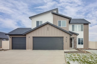 863 E 18th St N, Mountain Home, ID 83647