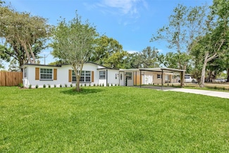 918 Skyview Dr, Brandon, FL 33510