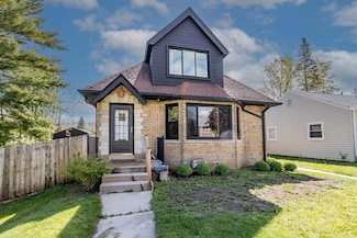 4892 N Mohawk Ave, Milwaukee, WI 53217