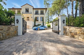830 Bromfield Rd, San Mateo, CA 94402