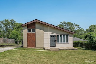 1533 Larry Ln, Glendale Heights, IL 60139