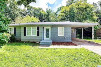 1365 Glenwood St NW, Center Point, AL 35215