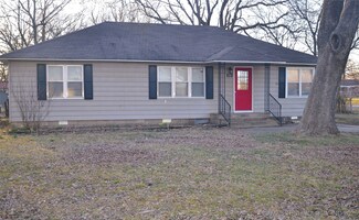 201 S Hayden St, Chouteau, OK 74337