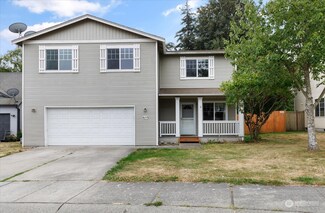 653 SW 1st Ave, Oak Harbor, WA 98277