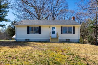 9636 Richmond Rd, Warsaw, VA 22572