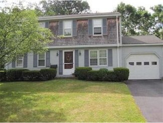 30 Arrowhead Ln, South Dartmouth, MA 02748