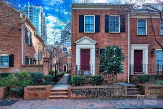 520 N Poplar St Unit I, Charlotte, NC 28202