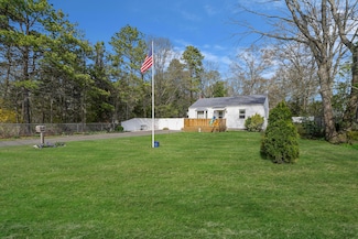 1871 Lincoln Ave, Holbrook, NY 11741