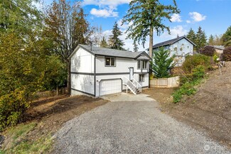 5702 NE Gamblewood Rd, Kingston, WA 98346