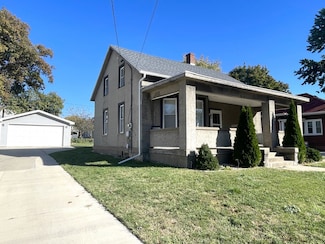 2215 3rd St, Peru, IL 61354