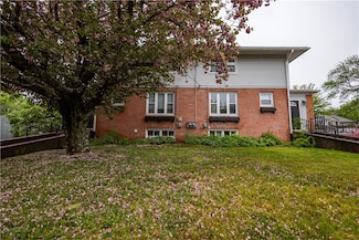 99 Ruth Ave Unit 101, Rumford, RI 02916