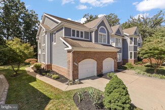 1270 Woodbrook Ct, Reston, VA 20194