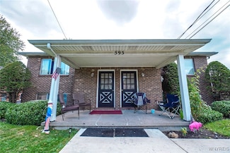 595 E Robinson St, North Tonawanda, NY 14120