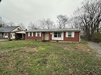 312 Plantation Dr, Clarksville, TN 37042