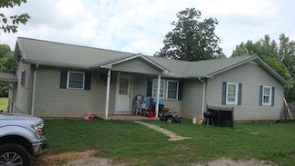 735 Poplar Springs Rd, Savannah, TN 38372