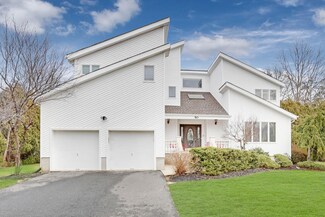 90 Georgetown Rd, Eatontown, NJ 07724