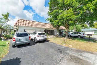 7109-7111 NW 78th Ave, Tamarac, FL 33321