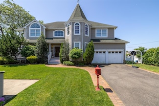 248 Delaware Ave, Island Park, NY 11558