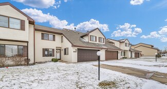 418 Hilltop Rd Unit 418, Champaign, IL 61822