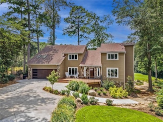 10390 Amberside Ct, Roswell, GA 30076