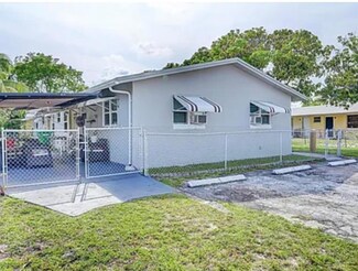 1913 Gardenia Rd, Plantation, FL 33317