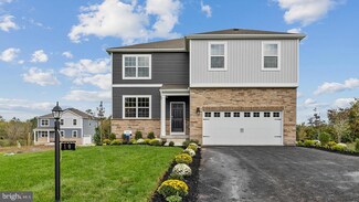 10 Eloise Dr, Gilbertsville, PA 19525
