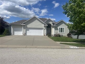 4402 NE 73rd St, Kansas City, MO 64119