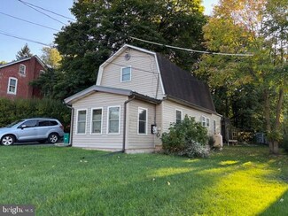 235 E Fulton St, Ephrata, PA 17522