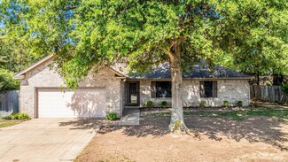 319 Salem Rd, Conway, AR 72034