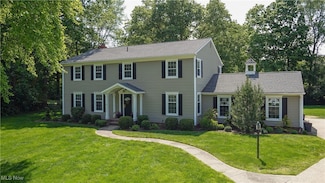 40 Hickory Ln, Hudson, OH 44236