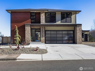 2803 W 14th St, Port Angeles, WA 98363