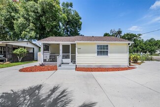 5949 10th St, Zephyrhills, FL 33542