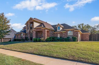 2400 Tuscany Dr, Corinth, TX 76210