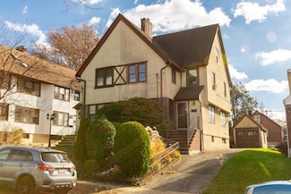 136 Sturges St, Staten Island, NY 10314