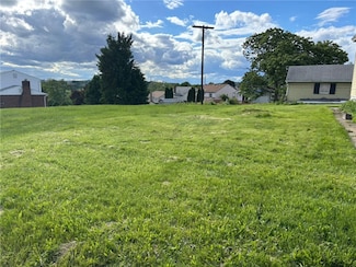 - Skyline Dr, West Mifflin, PA 15122