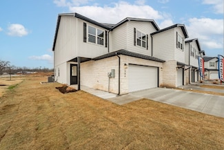545 Galt Dr, Stephenville, TX 76401