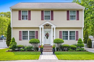 55 Sherrin St, Hyde Park, MA 02136