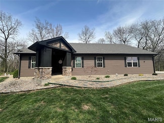 5829 Marine Rd, Alhambra, IL 62001