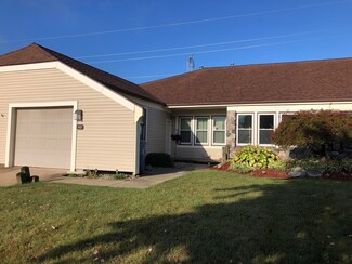 333 Rolling Greene Dr NW Unit 18, Grand Rapids, MI 49534