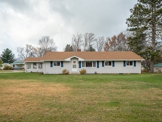 11410 E Lake Rd, North East, PA 16428