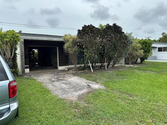 4601 SW 94th Ave, Miami, FL 33165